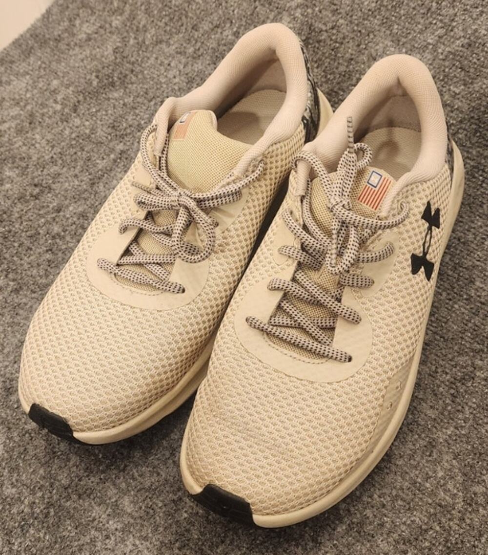 Under Armour Mens Athletic Running Shoes Size 11 Lightly Used